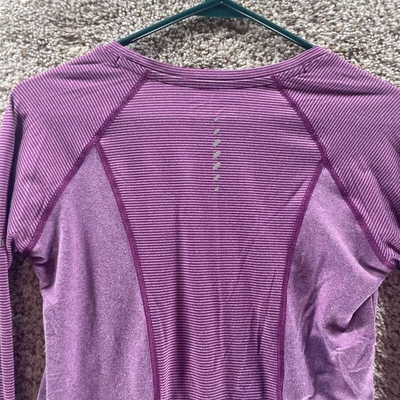 Columbia Shirt Womens Extra Small Purple Striped Athleisure Outdoor Logo Crew - Picture 10 of 11